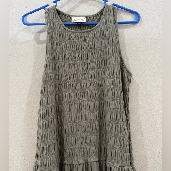 Universal Thread Smocked Drop Waist
Midi Dress Green size XL - Picture 3 of 4